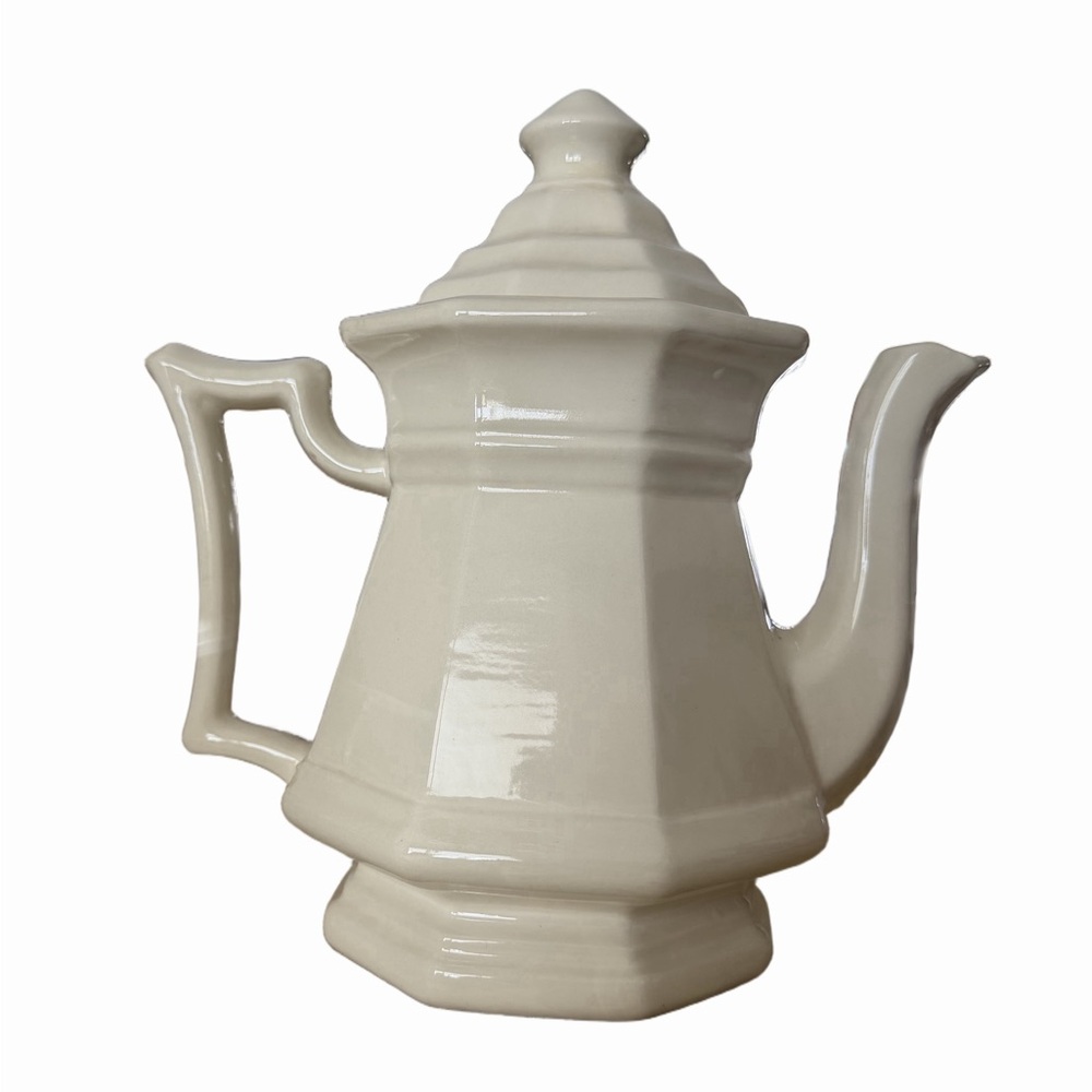 Vintage Style Ivory Ceramic Coffee Pot / Teapot – Unbranded